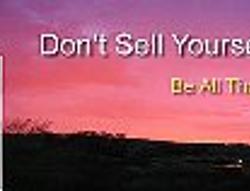 "Don't sell yourself short." 是什麼意思?